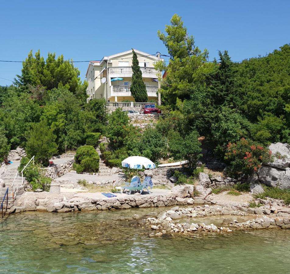 Apartments Akiki 카를로바크 외부 사진