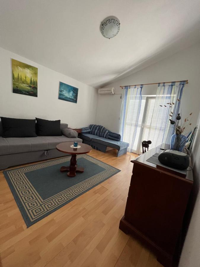 Apartments Akiki 카를로바크 외부 사진